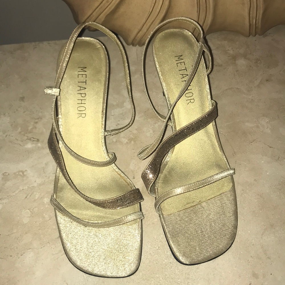 Worn once to wedding